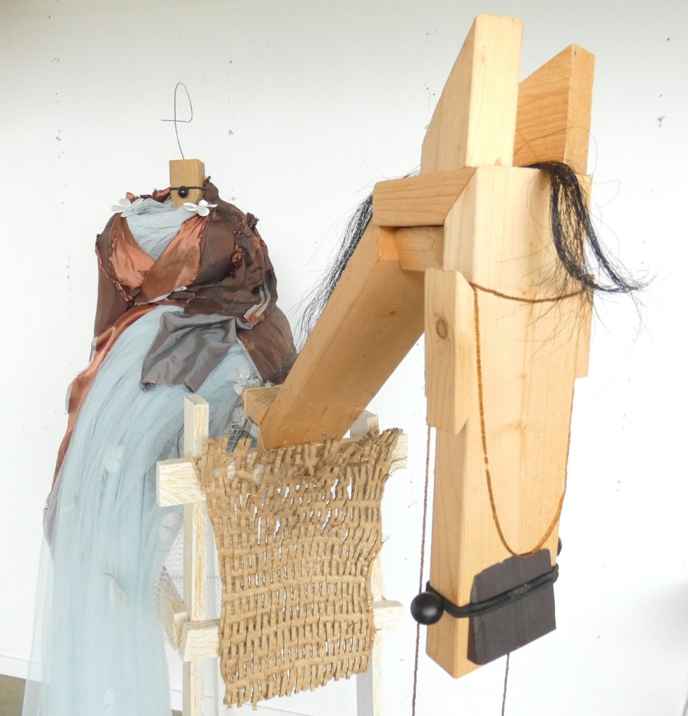 Amazone paard beeld, object, kunstbeeld textiel, textielkunst, hedendaagse kunst, Wietske Lycklama à Nijeholt