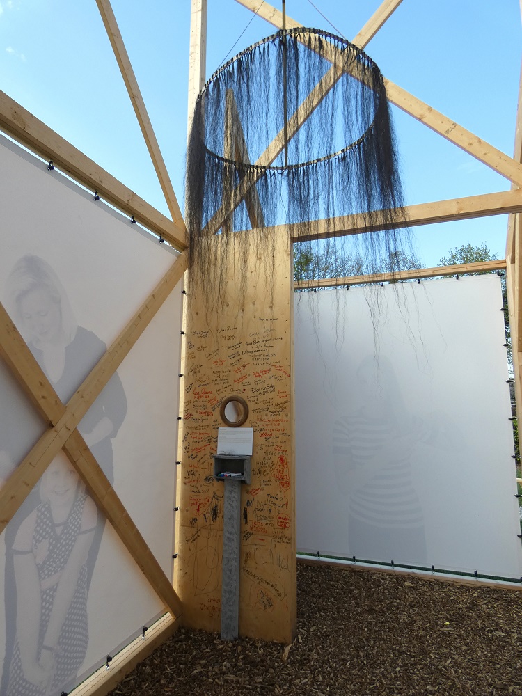 Haren in de Wind replicakerk, Haren-in-de-Wind-kunstproject hedendaags kerkinterieur, beeldende-kunst-LF2018, kunstenaar-Wietske-Lycklama-à-Nijeholt, kunstinstallatie openbare ruimte 
